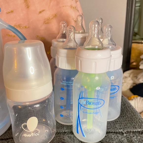 BABY BOTTLE LOT - Picture 2 of 7